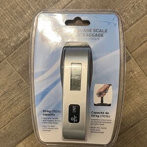 Savvy Blue and White Travel Accessory